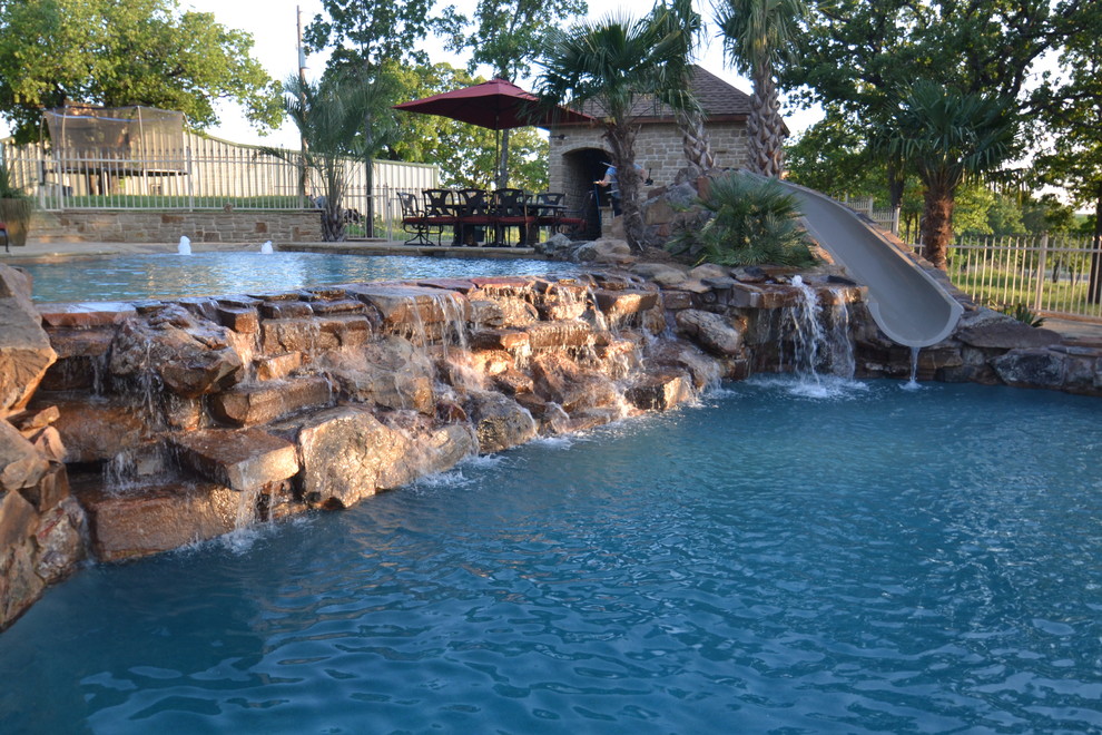 Natural Setting in Boyd, TX Countryside Tropical Pool Dallas by Mike Farley Pool