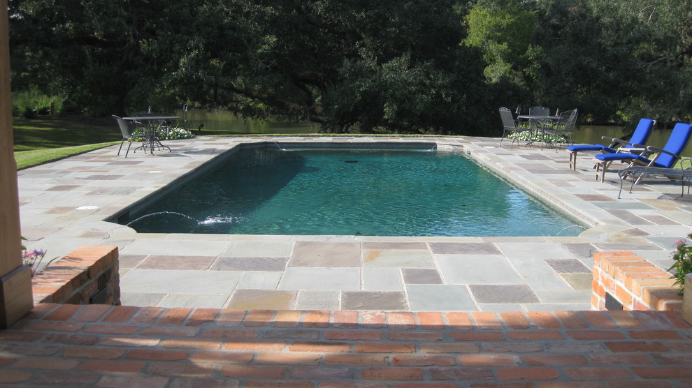 New Iberia Traditional Southern Pool and Landscape - Traditional - Pool