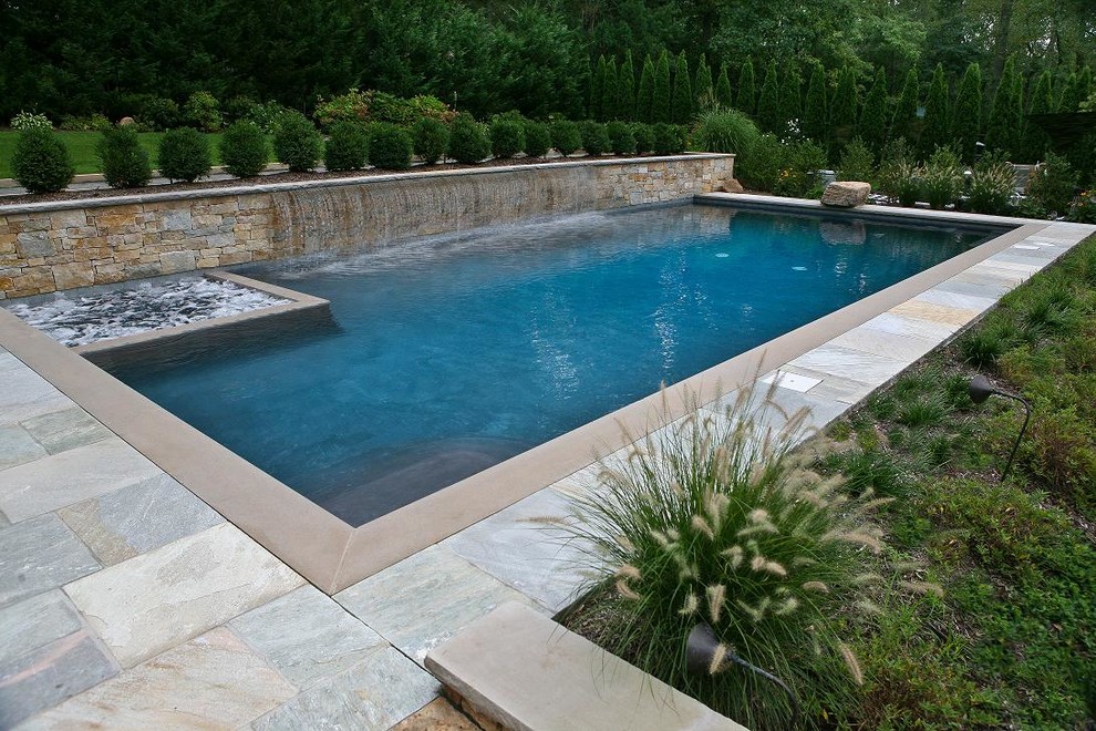 Стильный дизайн: прямоугольный бассейн в классическом стиле - последний тренд