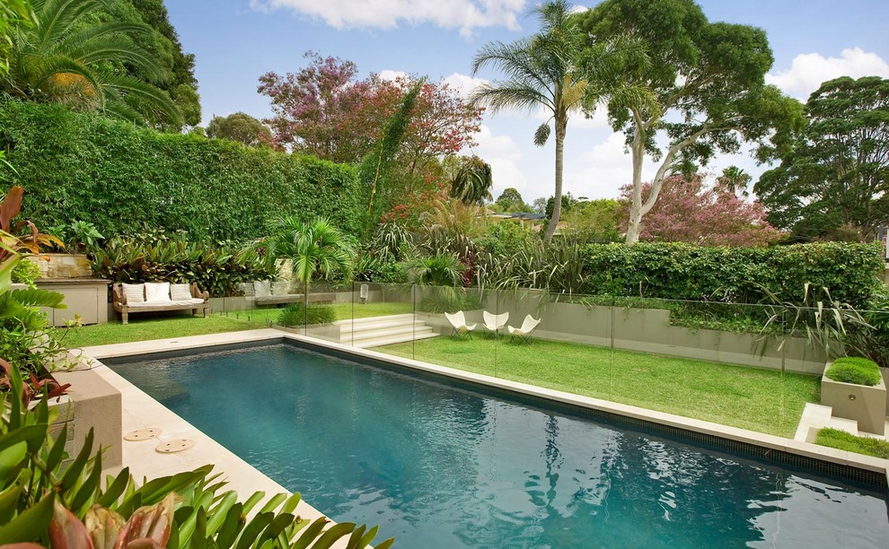 Example of a trendy stone pool design in Sydney