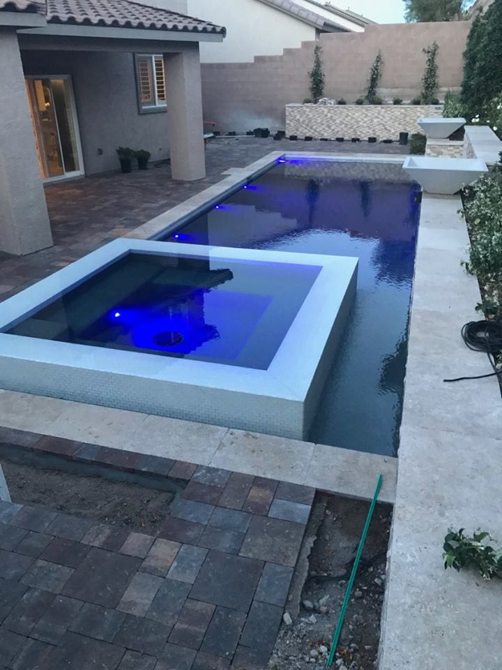 Our Custom Pools Piscine Las Vegas par Las Vegas Pools & Spas