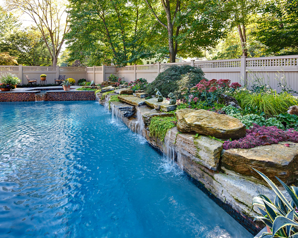 5 Ways to Elevate your Pool Area for Family and Friends