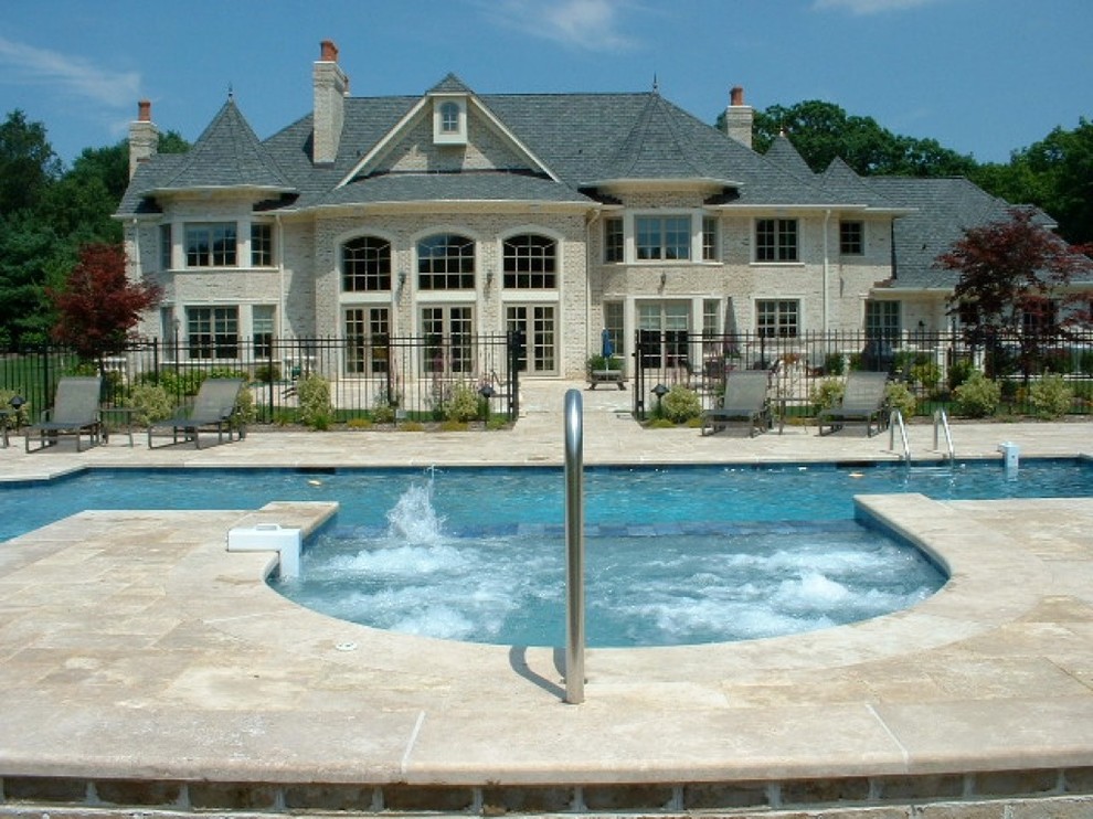 Outdoor Swimming Pools, Hot Tubs, Jacuzzi Spas & Waterfalls