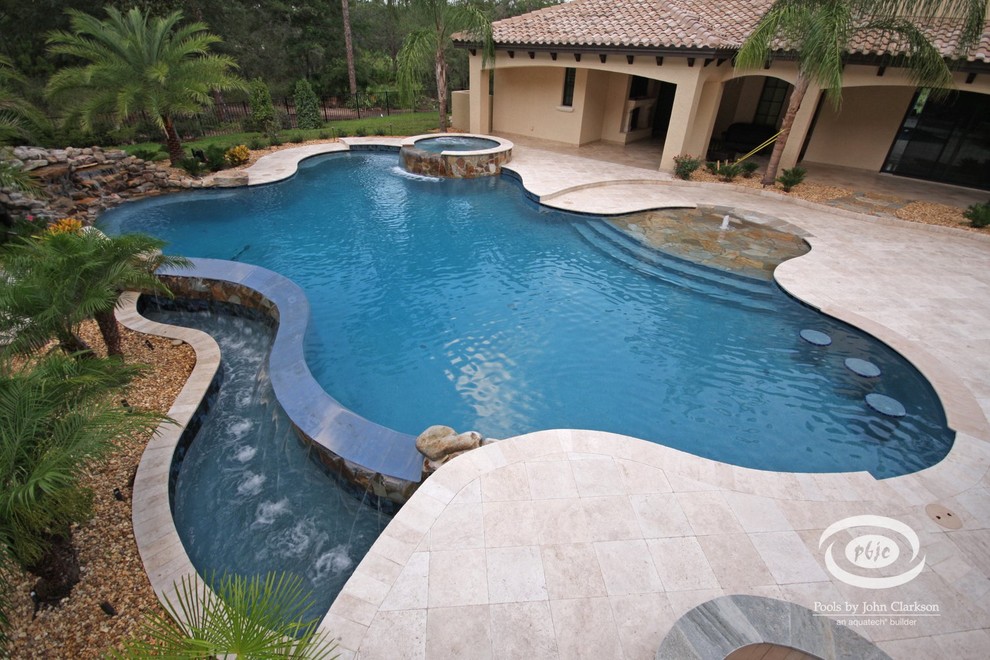 Example of an island style pool design in Jacksonville
