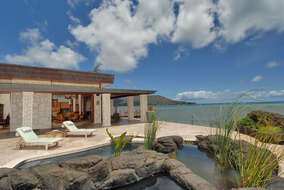 Paiko Lagoon Oasis Tropical Pool Hawaii by Archipelago Hawaii Luxury Home Designs Houzz