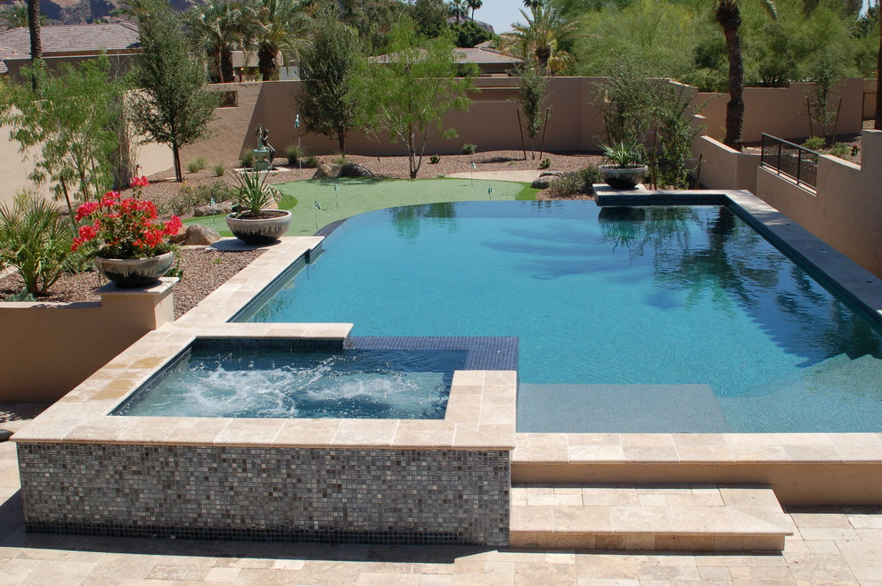 Paradise Valley Negative Edge Pool and Spa - Contemporary - Pool ...