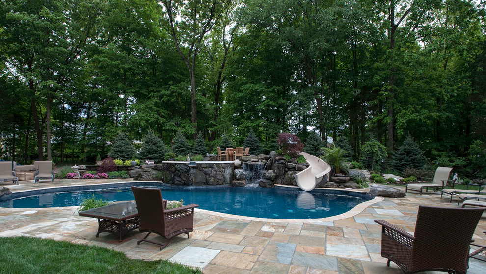 Elegant pool photo in New York