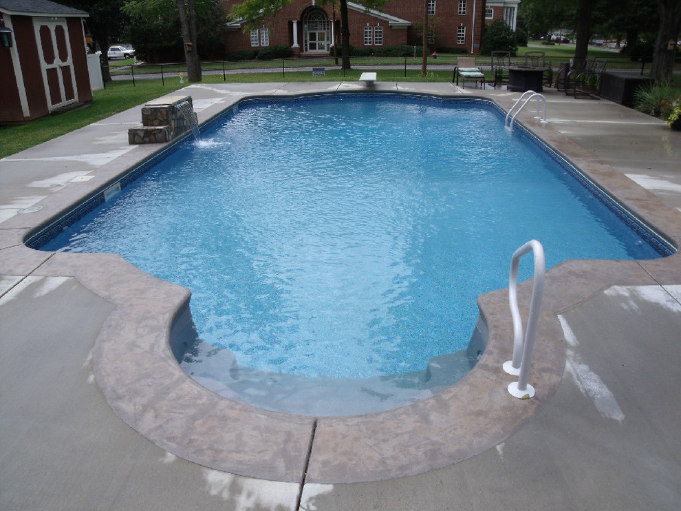 This is an example of a contemporary swimming pool in Charlotte.