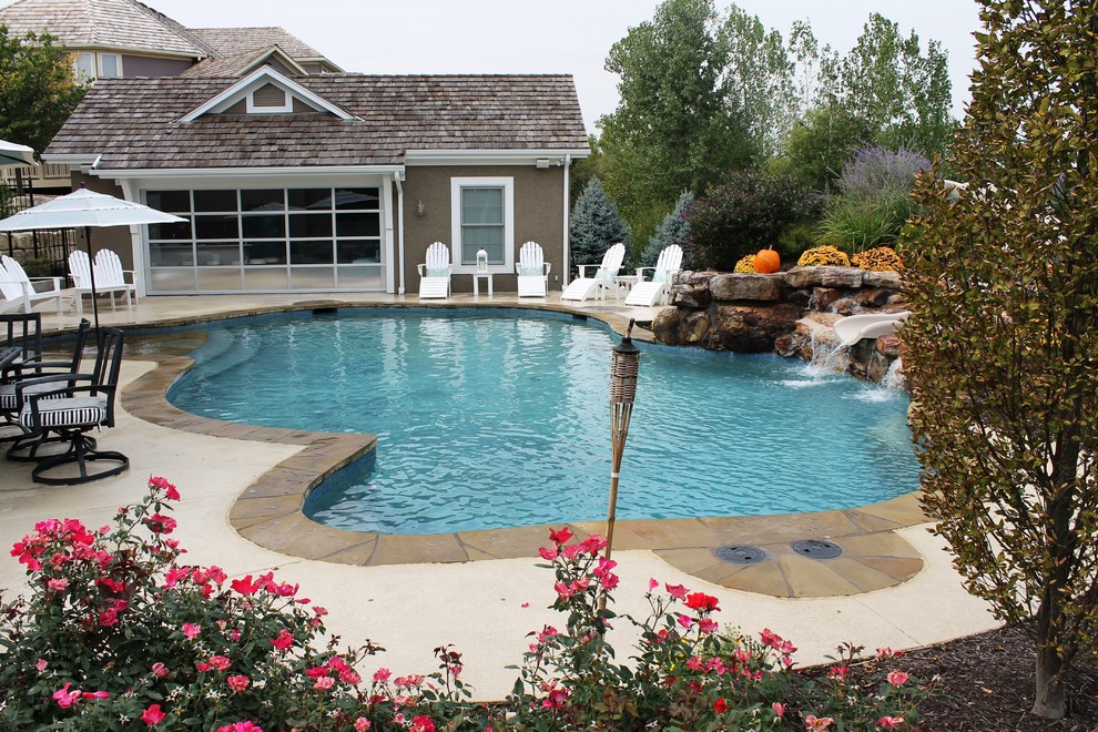 Example of a transitional pool design in Kansas City