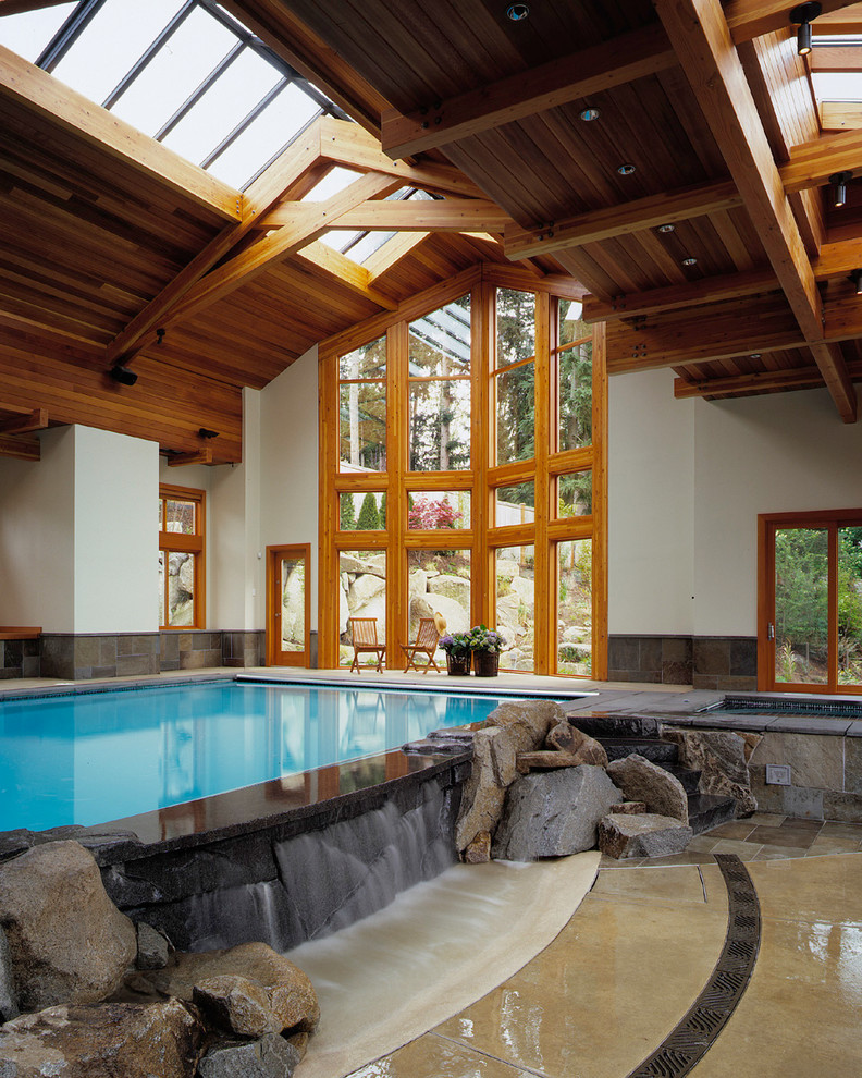 Design ideas for a traditional swimming pool in Seattle.