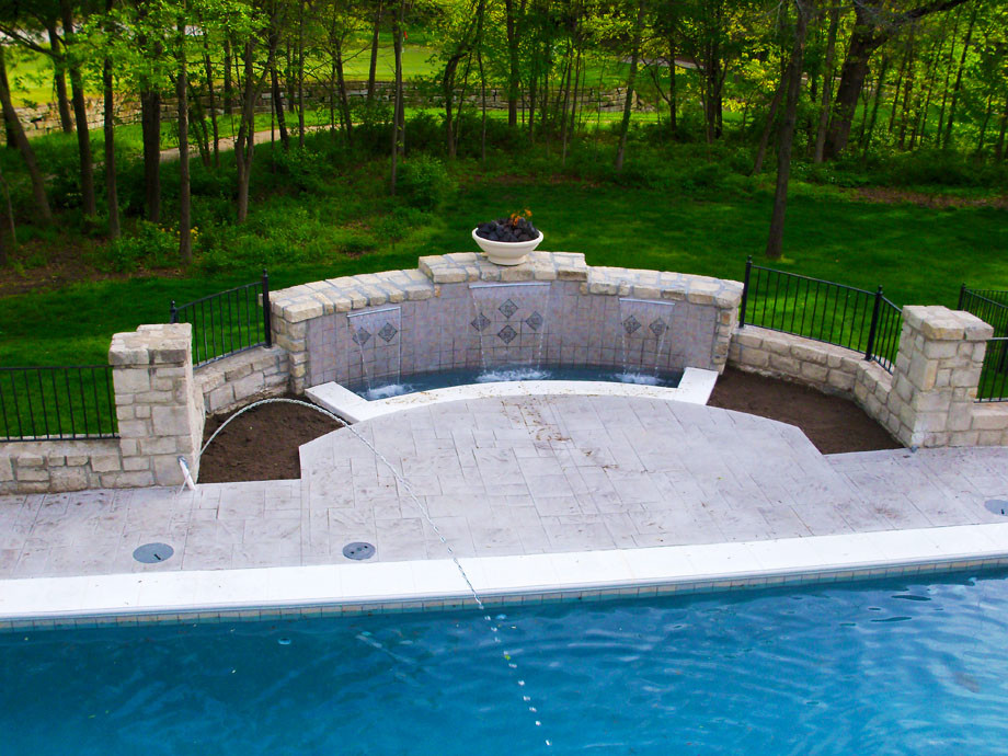 Foto di una piscina moderna
