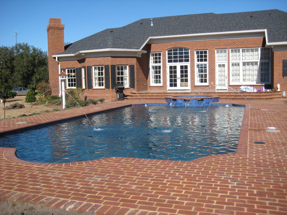 Example of a classic pool design in Atlanta