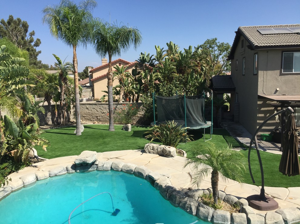 Rancho Cucamonga, CA Rear Yard Landscape Space, Space and more Space Tropical Pool Los
