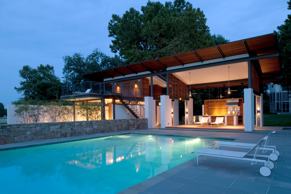 Diseño de piscina moderna rectangular