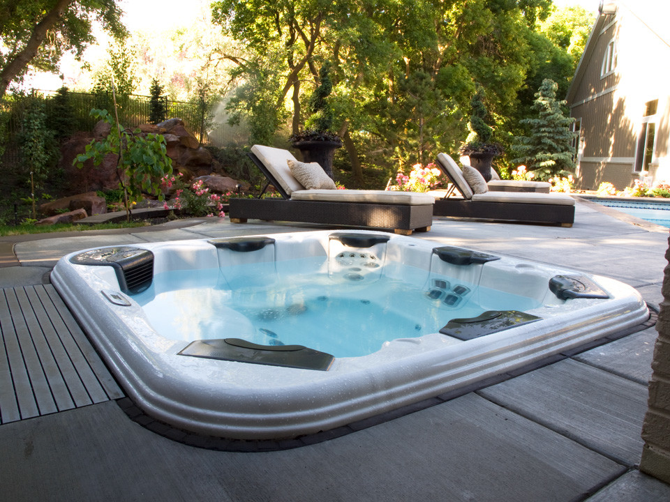 Recessed Portable Spa (Long Island/NY) Transitional Pool New