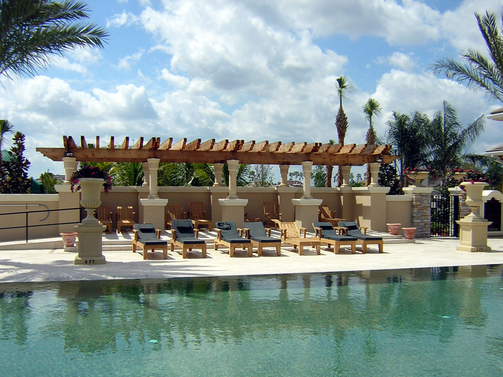Design ideas for a mediterranean swimming pool in Miami.
