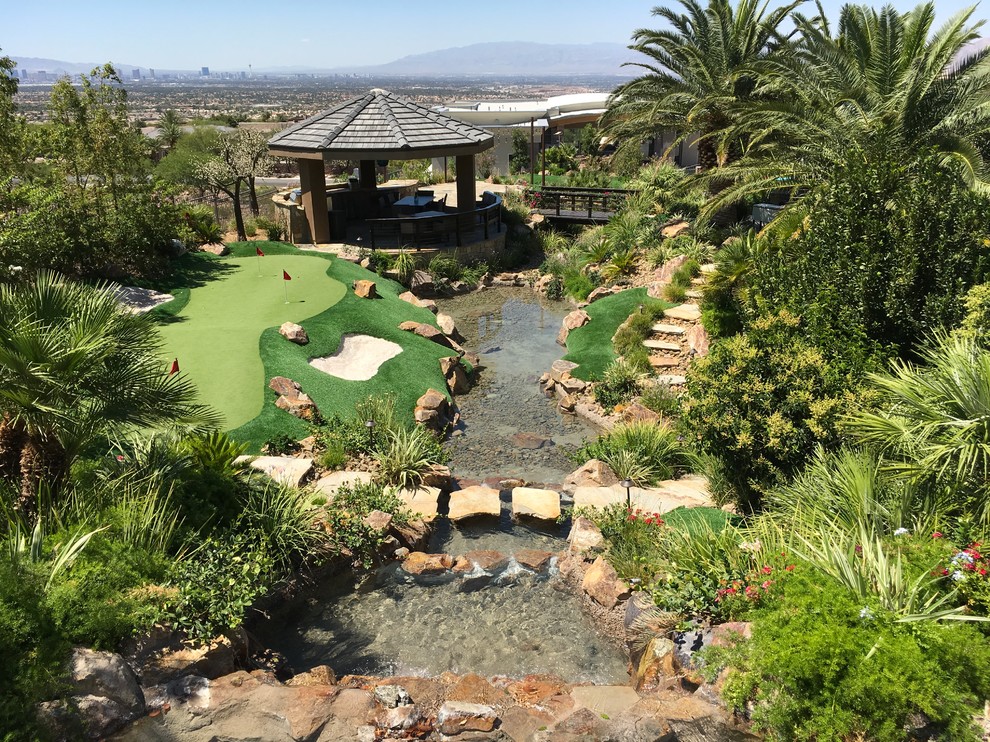 Resort goes Residential Tropical Pool Las Vegas by Poolscapes