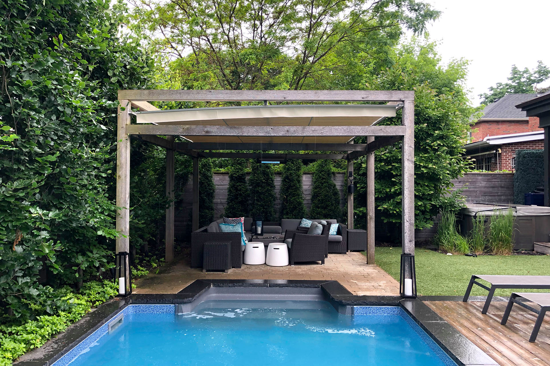 retractable pool shade