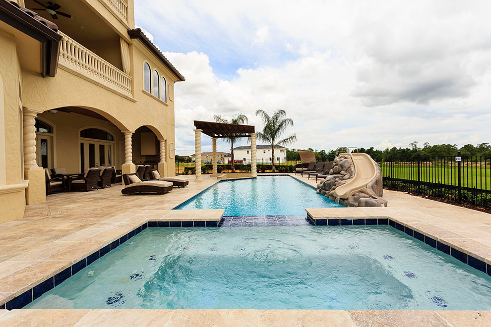 Design ideas for a traditional swimming pool in Orlando.