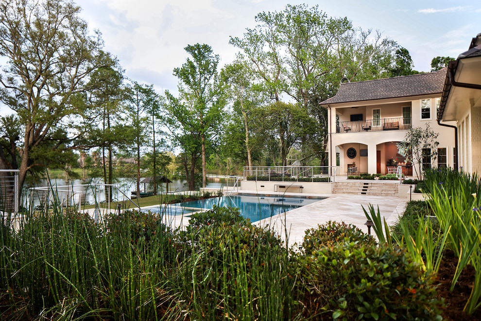 Design ideas for a classic swimming pool in Nashville.