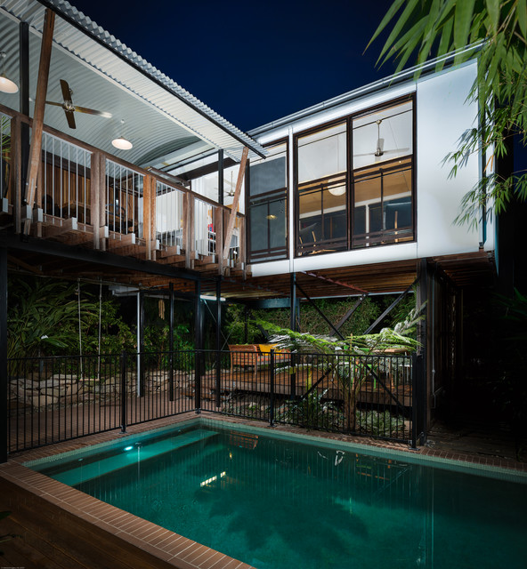 Ryan St House Contemporary Pool Brisbane by Manson Images