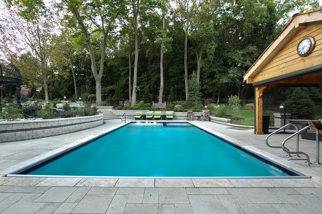 Saint Charles, IL Swimming Pool with Hot Tub Inside - Traditional