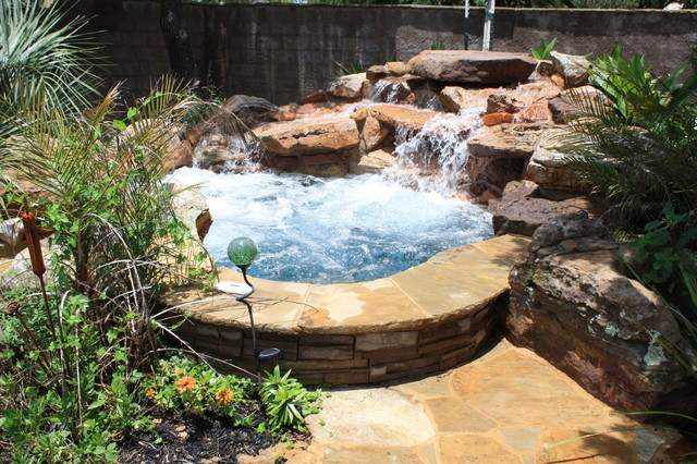Spa with large rock waterfall - Rustic - Swimming Pool & Hot Tub - Austin -  by Fossil Creek Pools | Houzz UK