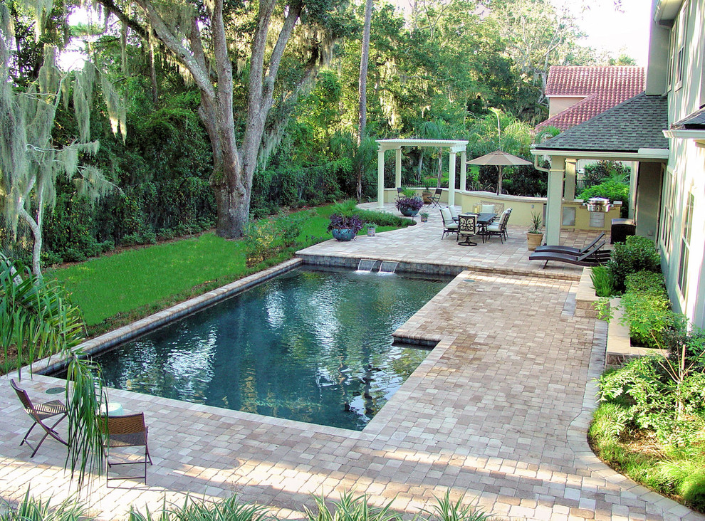Example of a minimalist pool design in Jacksonville