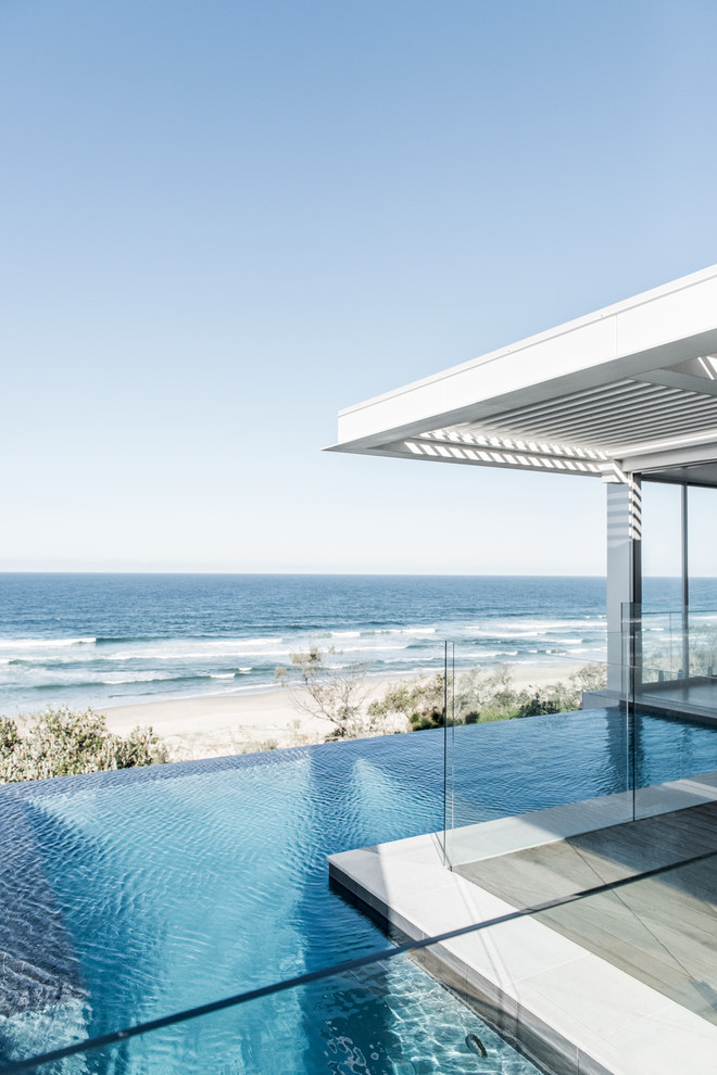 Inspiration for a beach style swimming pool in Sunshine Coast.