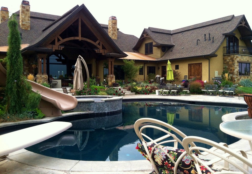 Design ideas for a classic swimming pool in Boise.