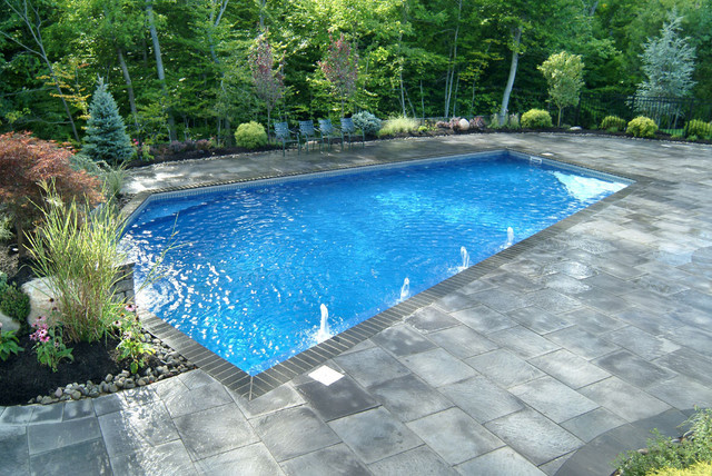 Foto di una piscina classica