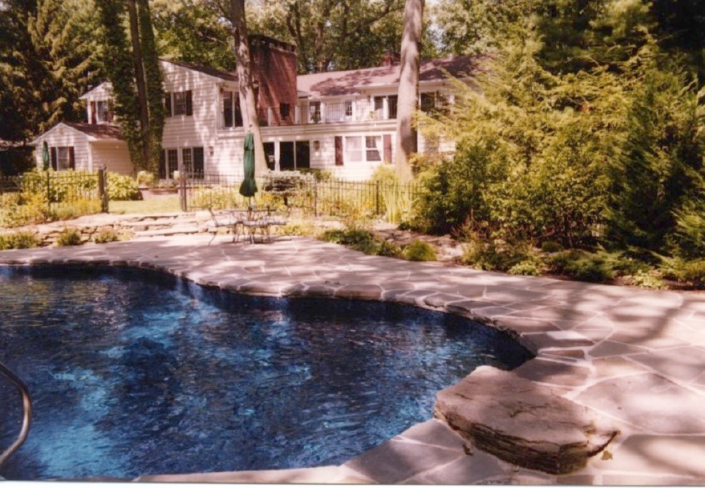 Swimming Pools, Hot Tubs, Jacuzzi Spas & Waterfalls - Traditional