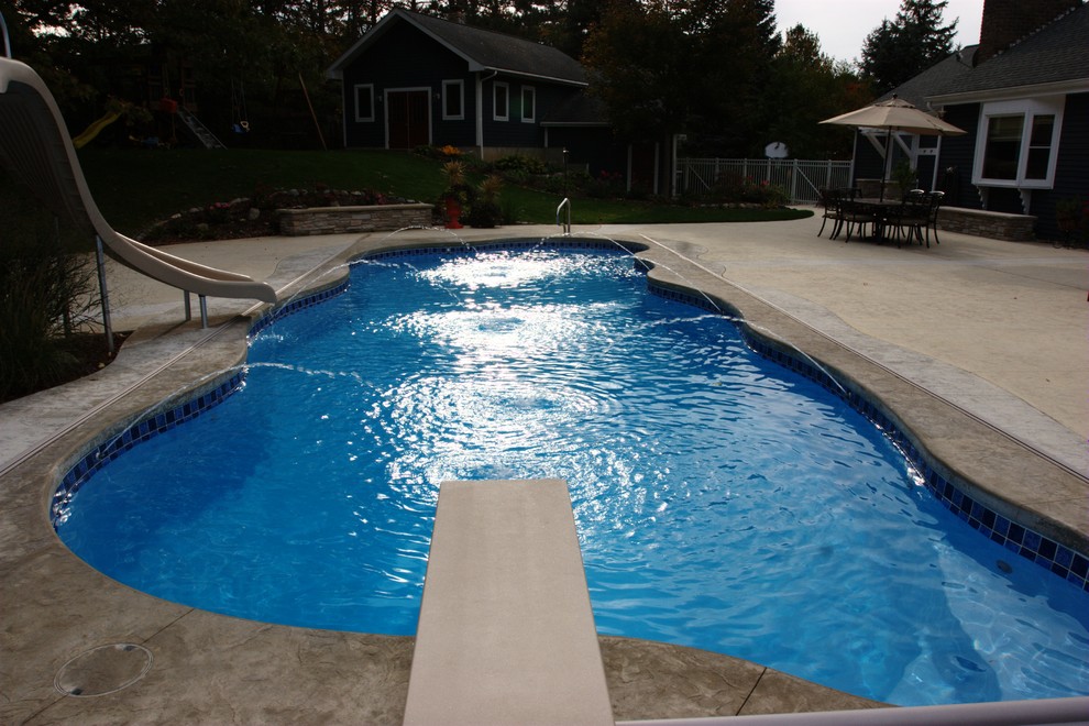 Taj Mahal Fiberglass Pool Beach Style Pool Grand Rapids by