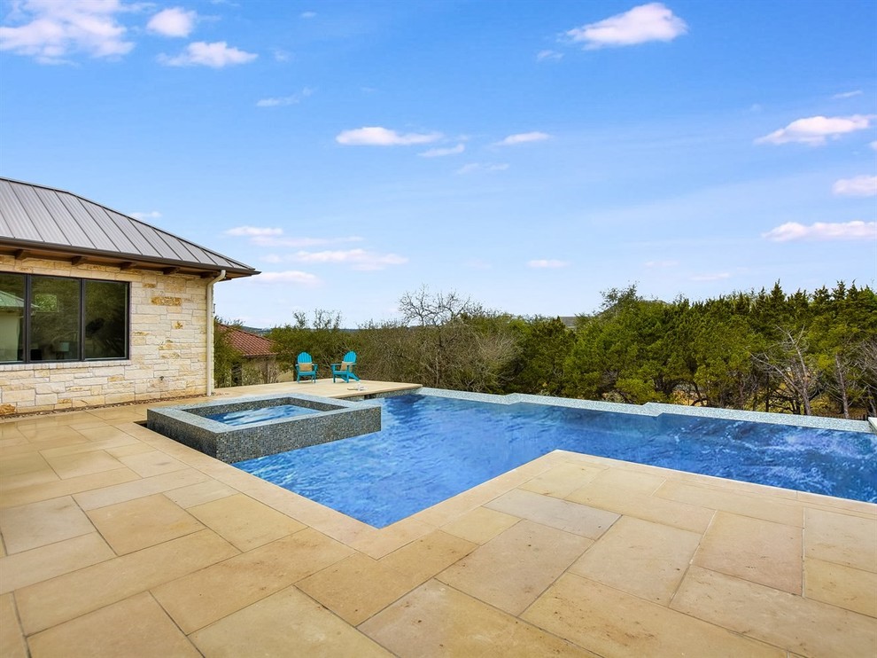 Inspiration pour une piscine rustique.