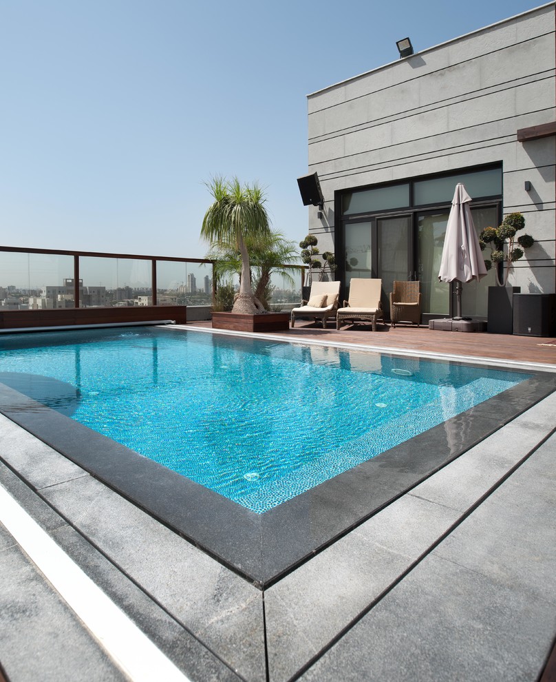 Inspiration for a zen pool remodel in Other