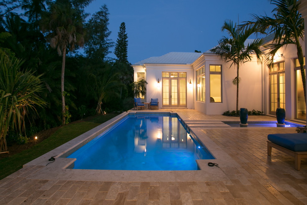 Example of a classic pool design in Tampa
