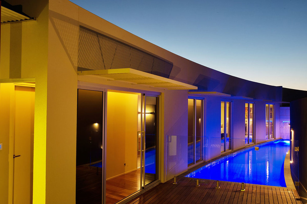 Inspiration for a contemporary pool remodel in Adelaide