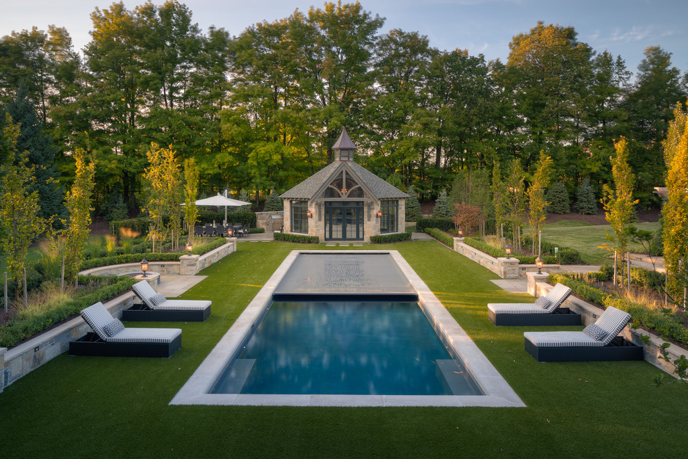 Modelo de casa de la piscina y piscina clásica rectangular