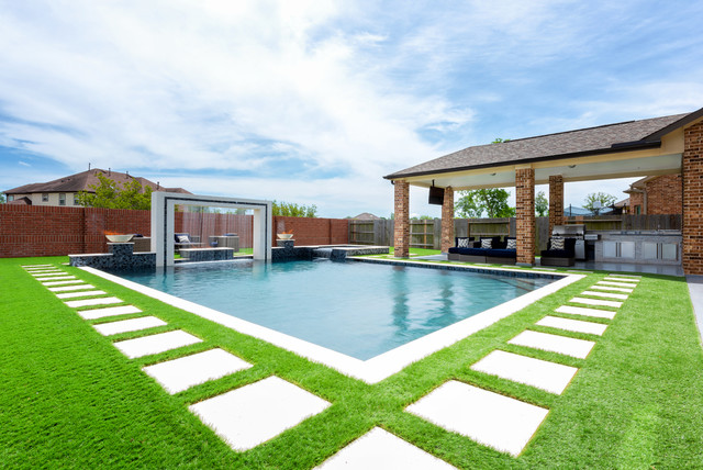 The Luke's Oasis - $100,000 - Contemporary - Pool - Houston - by ...