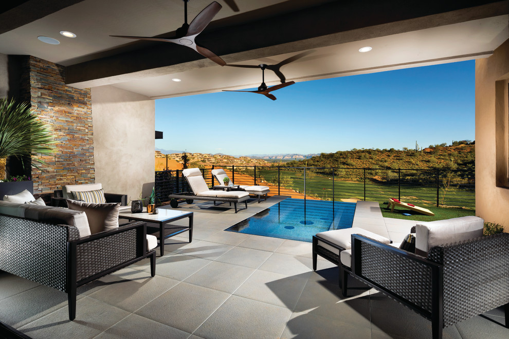 Inspiration for a transitional pool remodel in Phoenix