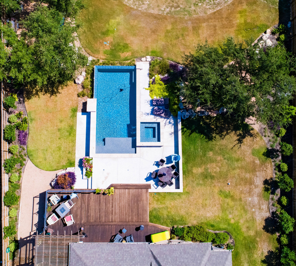 Timberwood Park Pool and Spa Modern Pool Austin by Infinity