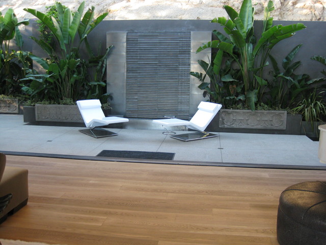 Ultra Modern Pool Water Feature In, Ultra Modern Pool And Patio