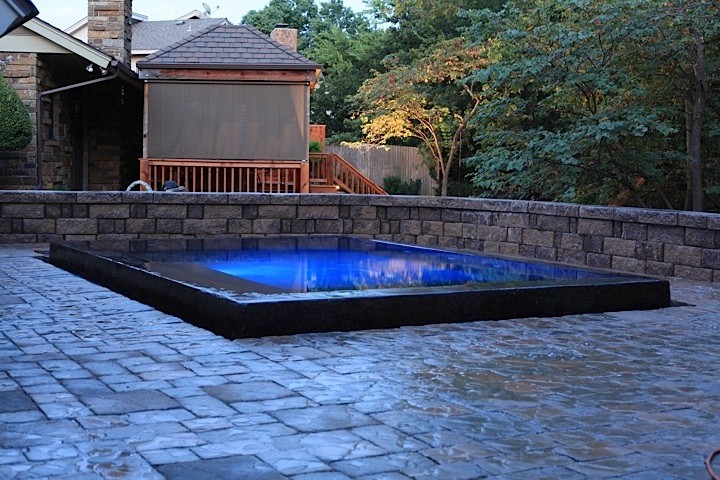 This is an example of a contemporary swimming pool.