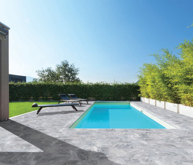 Vogue Gray Pavers & Pool Copings - Pools - Houston - von Outdoor Stone ...