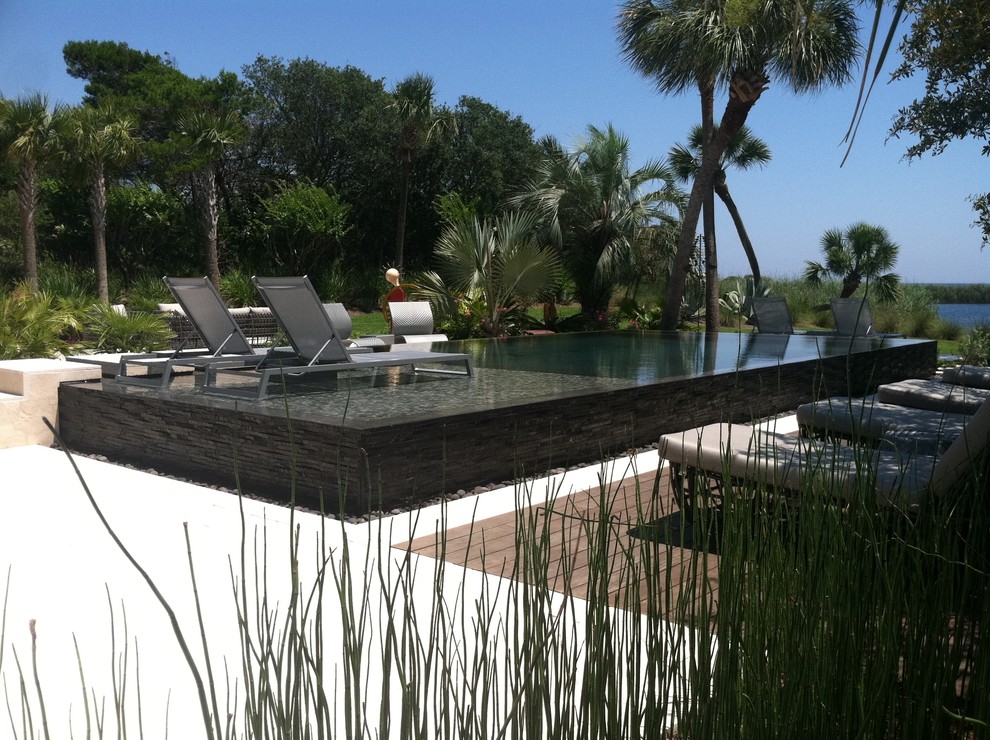 Inspiration for a contemporary swimming pool in Miami.