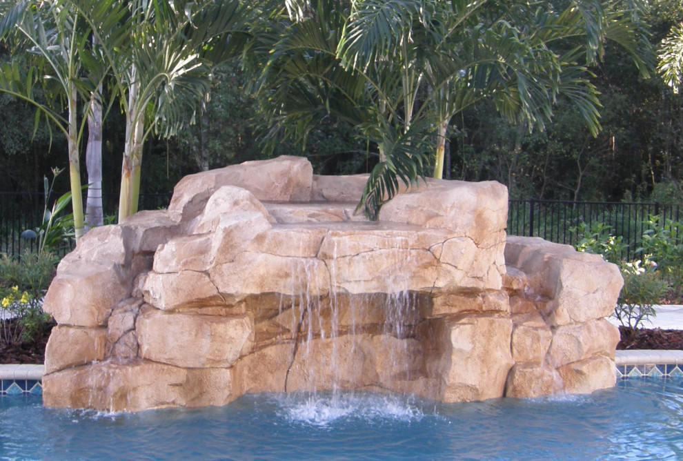 Design ideas for a swimming pool in Orlando.