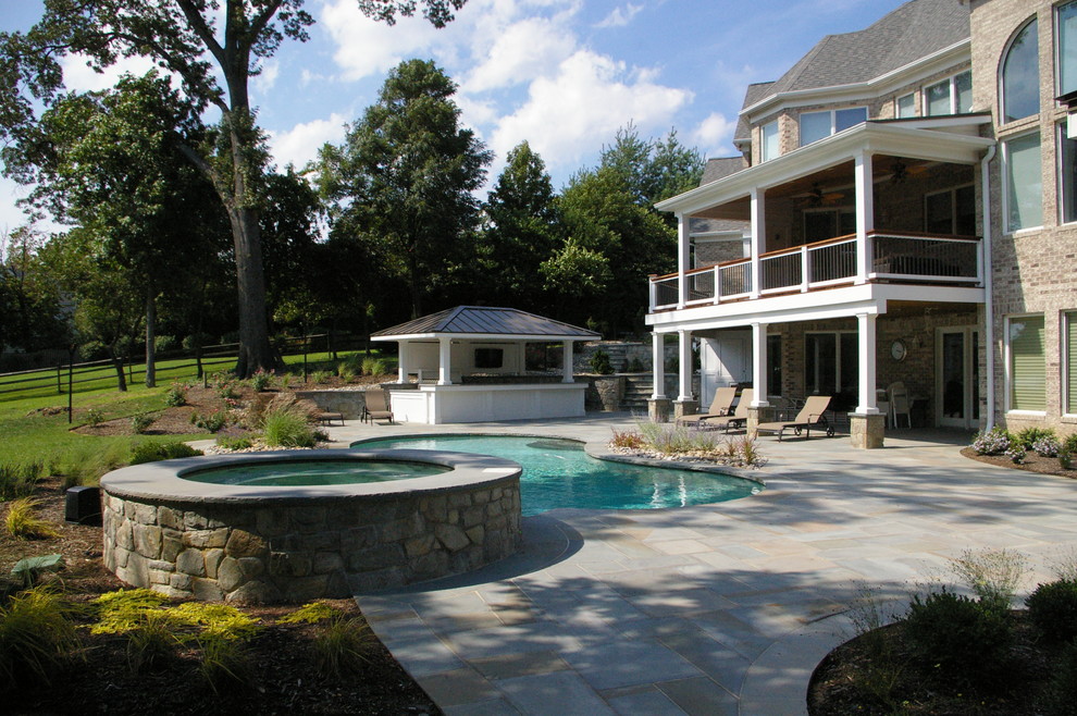 Example of a trendy pool design in Baltimore