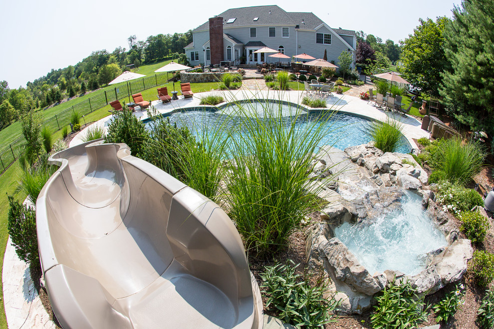 Whitehouse, New Jersey Back Yard Resort Contemporain Piscine New York par Miller