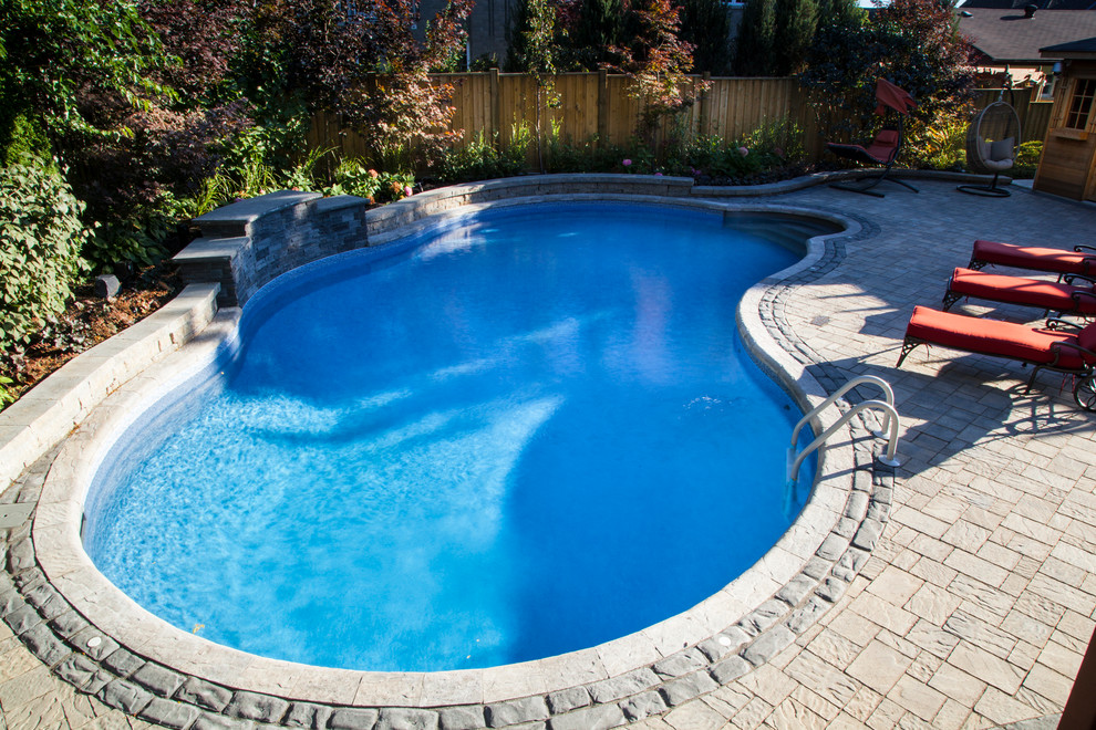 Example of a classic pool design in Toronto