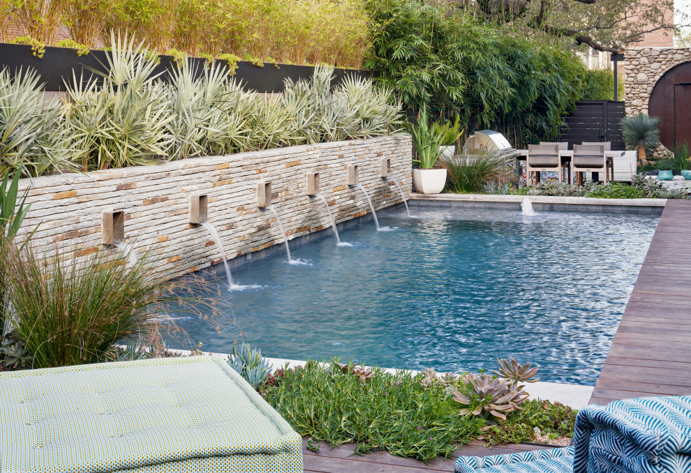 Inspiration for a modern pool remodel in Austin